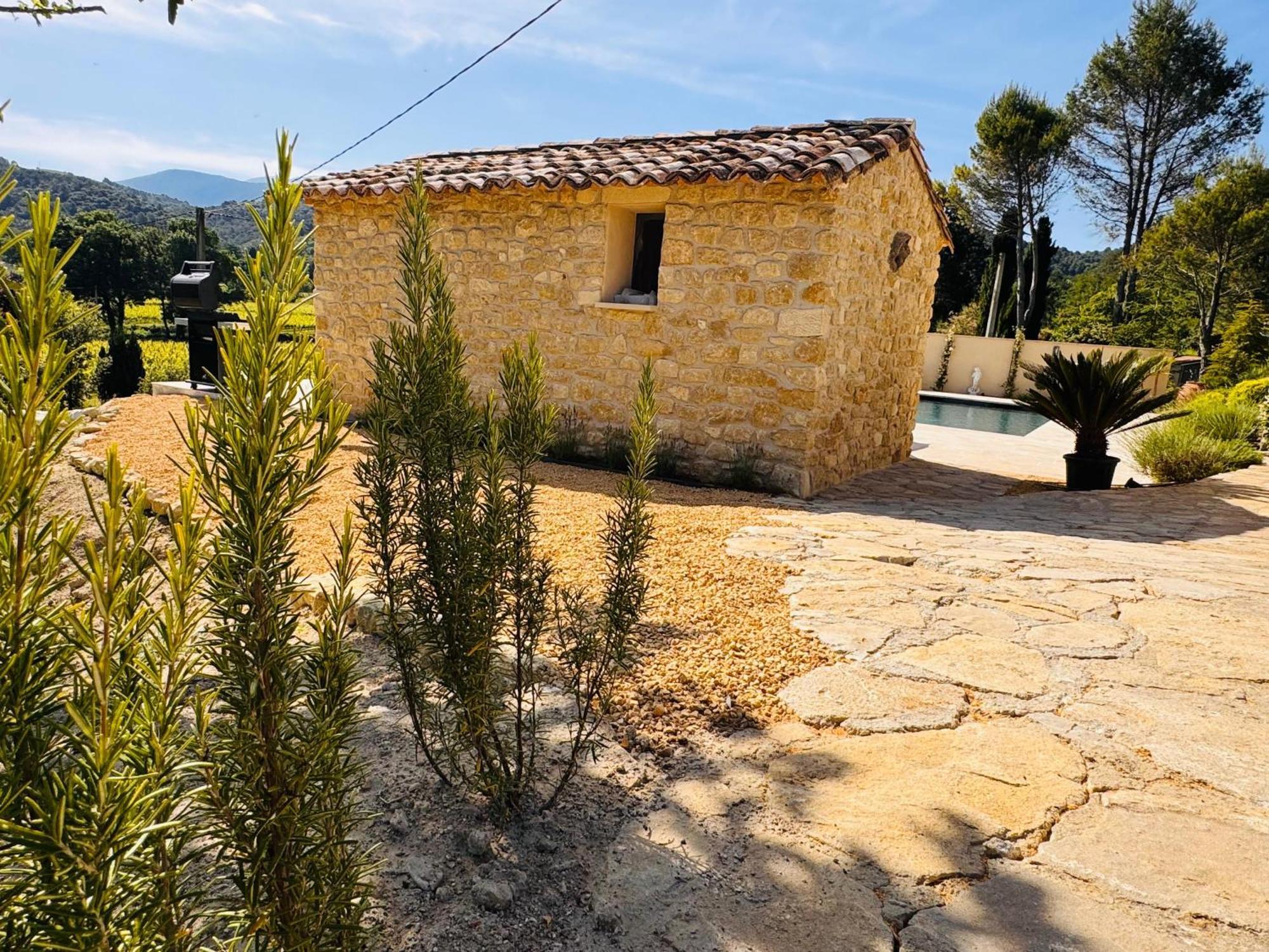Mas Des Anges - Bastide De 5 Chambres Avec Piscine Entrechaux Exterior photo